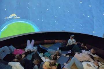 Mobilní planetárium v naší škole